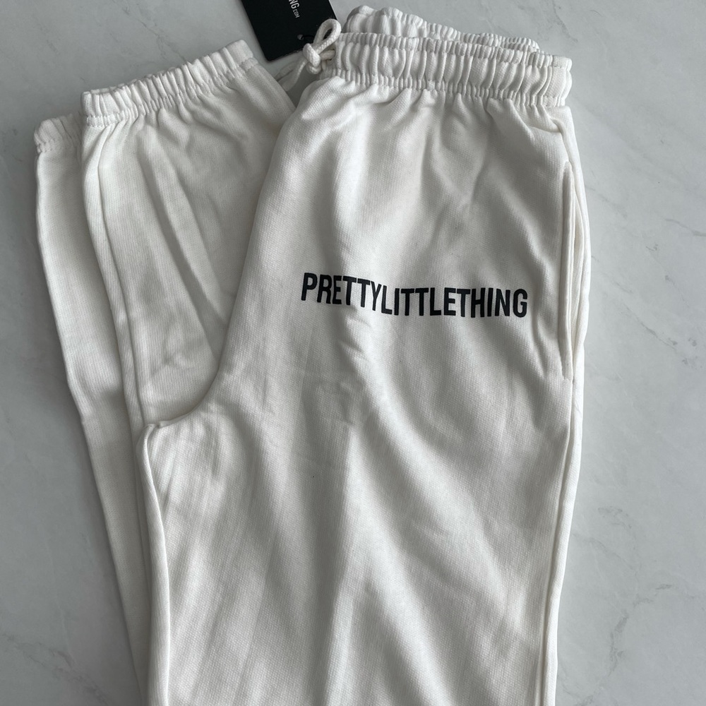 PrettyLittleThing sweats